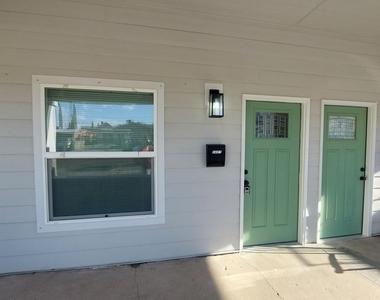 2414 San Diego Avenue - Photo Thumbnail 2