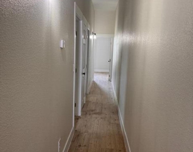 2414 San Diego Avenue - Photo Thumbnail 7