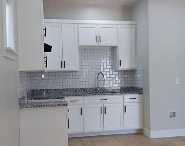 2414 San Diego Avenue - Photo Thumbnail 31