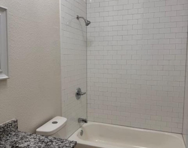 2414 San Diego Avenue - Photo Thumbnail 10