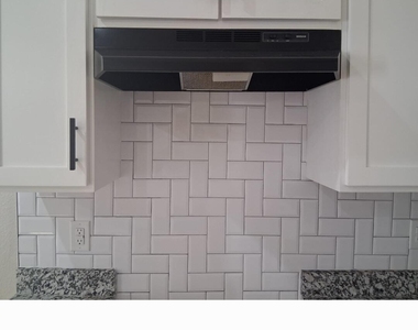 2414 San Diego Avenue - Photo Thumbnail 13