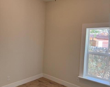 2414 San Diego Avenue - Photo Thumbnail 5