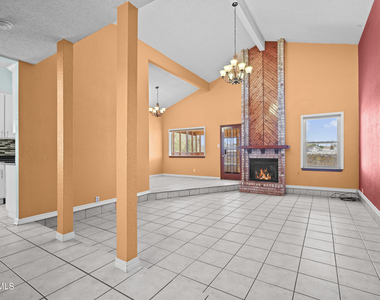 4805 Maureen Circle - Photo Thumbnail 6