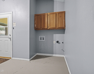 4805 Maureen Circle - Photo Thumbnail 15