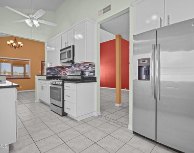 4805 Maureen Circle - Photo Thumbnail 13