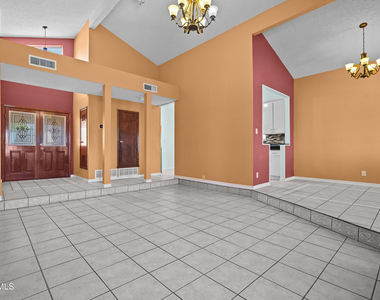 4805 Maureen Circle - Photo Thumbnail 8