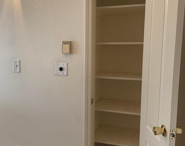 3057 Manny Aguilera Drive - Photo Thumbnail 10