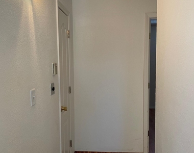 3057 Manny Aguilera Drive - Photo Thumbnail 9