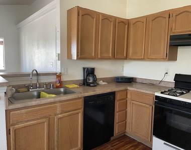 3057 Manny Aguilera Drive - Photo Thumbnail 17