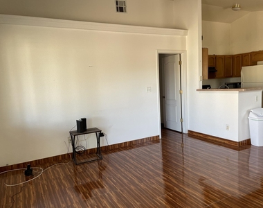 3057 Manny Aguilera Drive - Photo Thumbnail 21