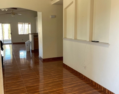 3057 Manny Aguilera Drive - Photo Thumbnail 8