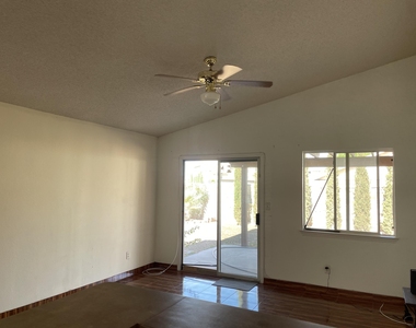 3057 Manny Aguilera Drive - Photo Thumbnail 18