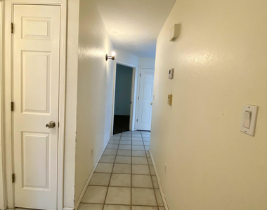 2215 King James Place - Photo Thumbnail 8