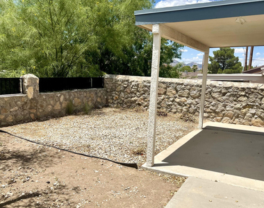 2215 King James Place - Photo Thumbnail 24