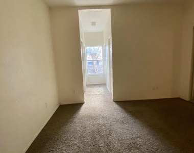 2215 King James Place - Photo Thumbnail 11