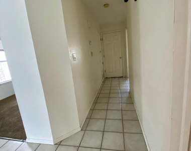 2215 King James Place - Photo Thumbnail 7
