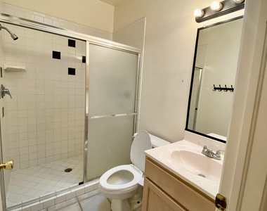2215 King James Place - Photo Thumbnail 20