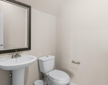 380 Canyon Vista Drive - Photo Thumbnail 6