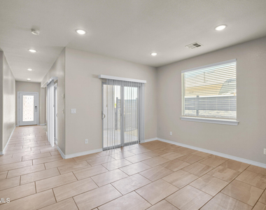 380 Canyon Vista Drive - Photo Thumbnail 10