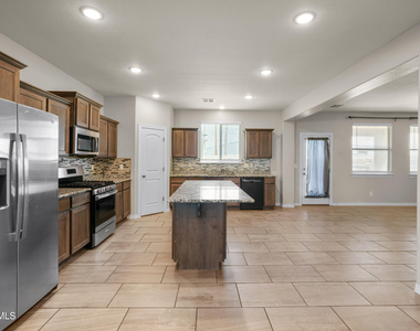 380 Canyon Vista Drive - Photo Thumbnail 12