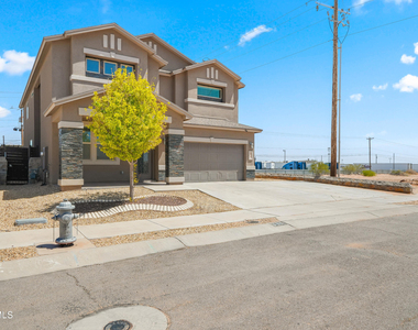 380 Canyon Vista Drive - Photo Thumbnail 2