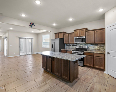 380 Canyon Vista Drive - Photo Thumbnail 15