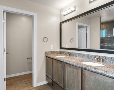 380 Canyon Vista Drive - Photo Thumbnail 34