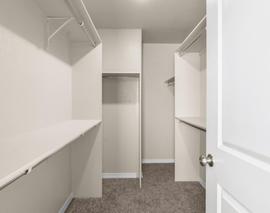 380 Canyon Vista Drive - Photo Thumbnail 37