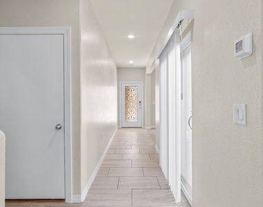380 Canyon Vista Drive - Photo Thumbnail 3