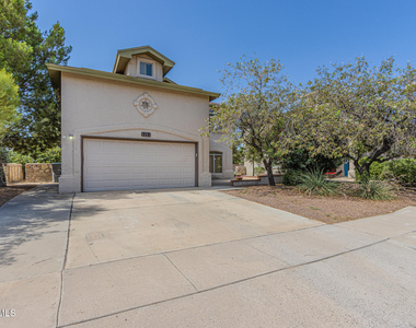 712 Laramie River Avenue - Photo Thumbnail 2