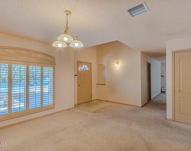 712 Laramie River Avenue - Photo Thumbnail 6