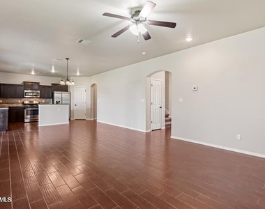 2047 Dreamlight Place - Photo Thumbnail 12