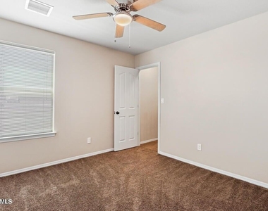 2047 Dreamlight Place - Photo Thumbnail 28