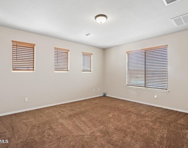 2047 Dreamlight Place - Photo Thumbnail 42