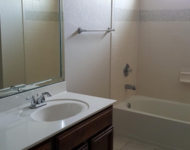 661 Paseo Sereno Drive - Photo Thumbnail 12