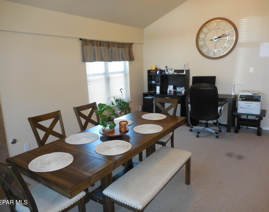 12572 Paseo Lindo Drive - Photo Thumbnail 4