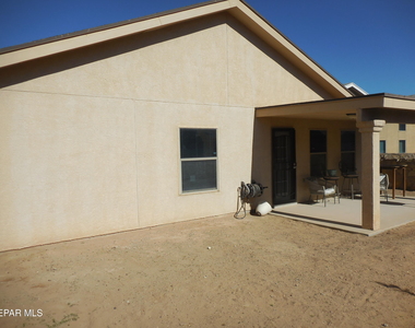 12572 Paseo Lindo Drive - Photo Thumbnail 33