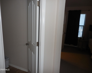 12572 Paseo Lindo Drive - Photo Thumbnail 22