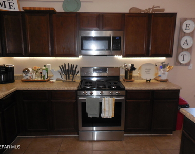 12572 Paseo Lindo Drive - Photo Thumbnail 8