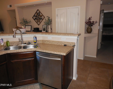 12572 Paseo Lindo Drive - Photo Thumbnail 9