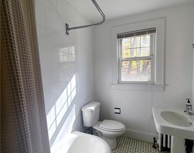 32 Horseshoe Road - Photo Thumbnail 7