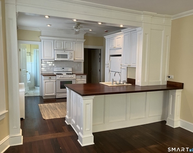 450 Davidson Street - Photo Thumbnail 4