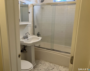 450 Davidson Street - Photo Thumbnail 8