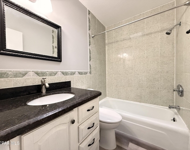 10405 Ashwood Drive - Photo Thumbnail 27
