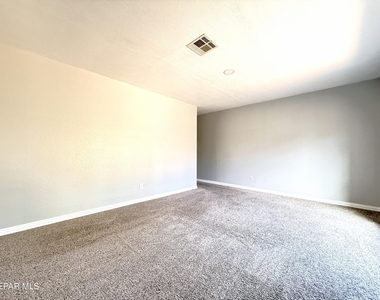 10405 Ashwood Drive - Photo Thumbnail 38