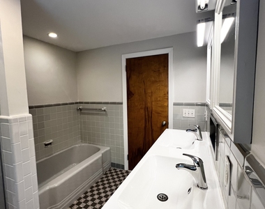1360 Main Street - Photo Thumbnail 28