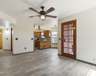 6900 Imperial Ridge Drive - Photo Thumbnail 11
