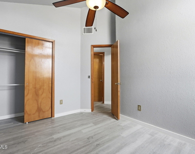 6900 Imperial Ridge Drive - Photo Thumbnail 15