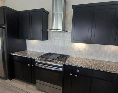 12349 Desert Wolf Avenue - Photo Thumbnail 17