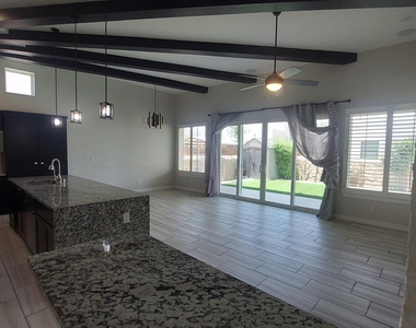 12349 Desert Wolf Avenue - Photo Thumbnail 31